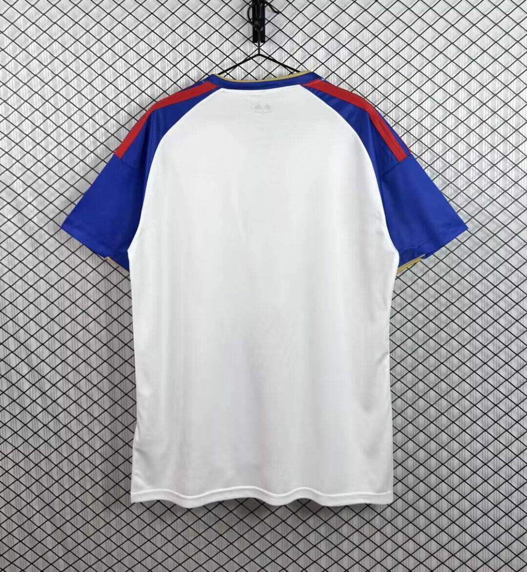 LYON HOME 26/27
