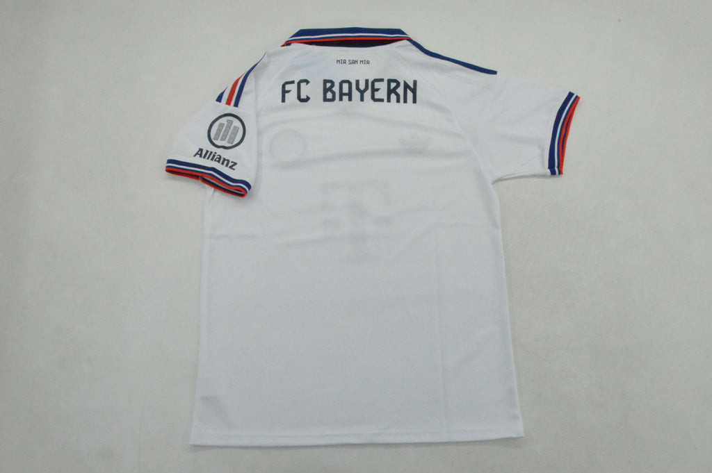 BAYERN MUNIQUE AWAY 26/27