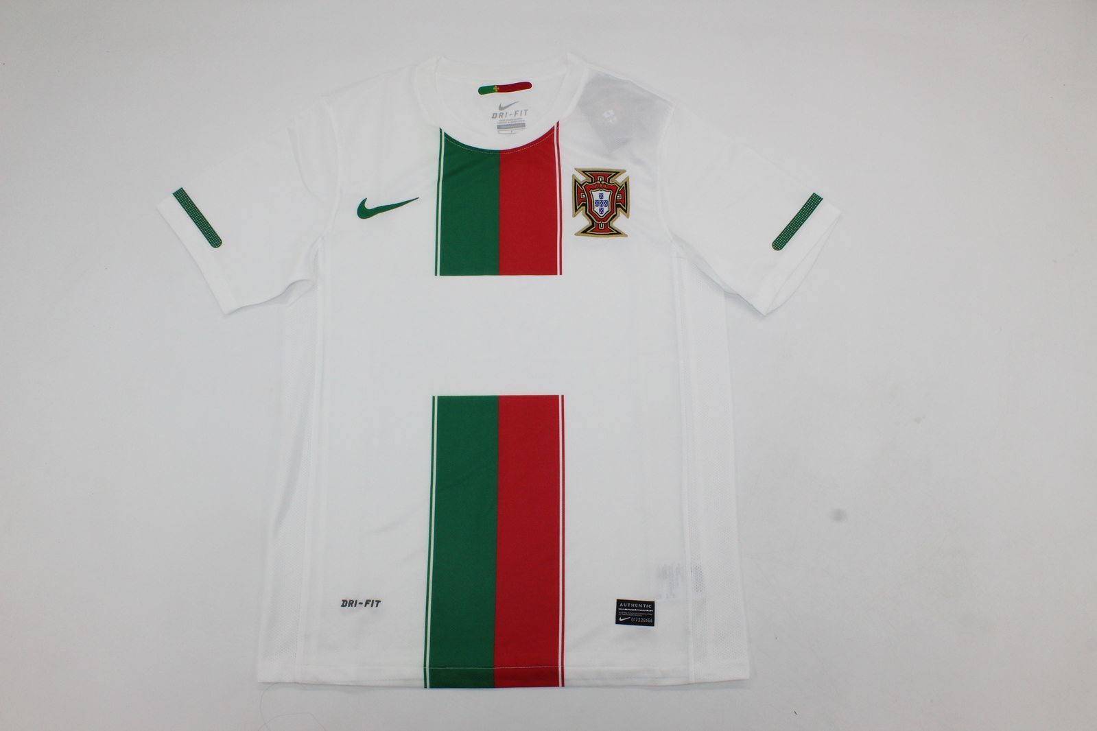 PORTUGAL AWAY WORLD CUP 2010 - RETRO